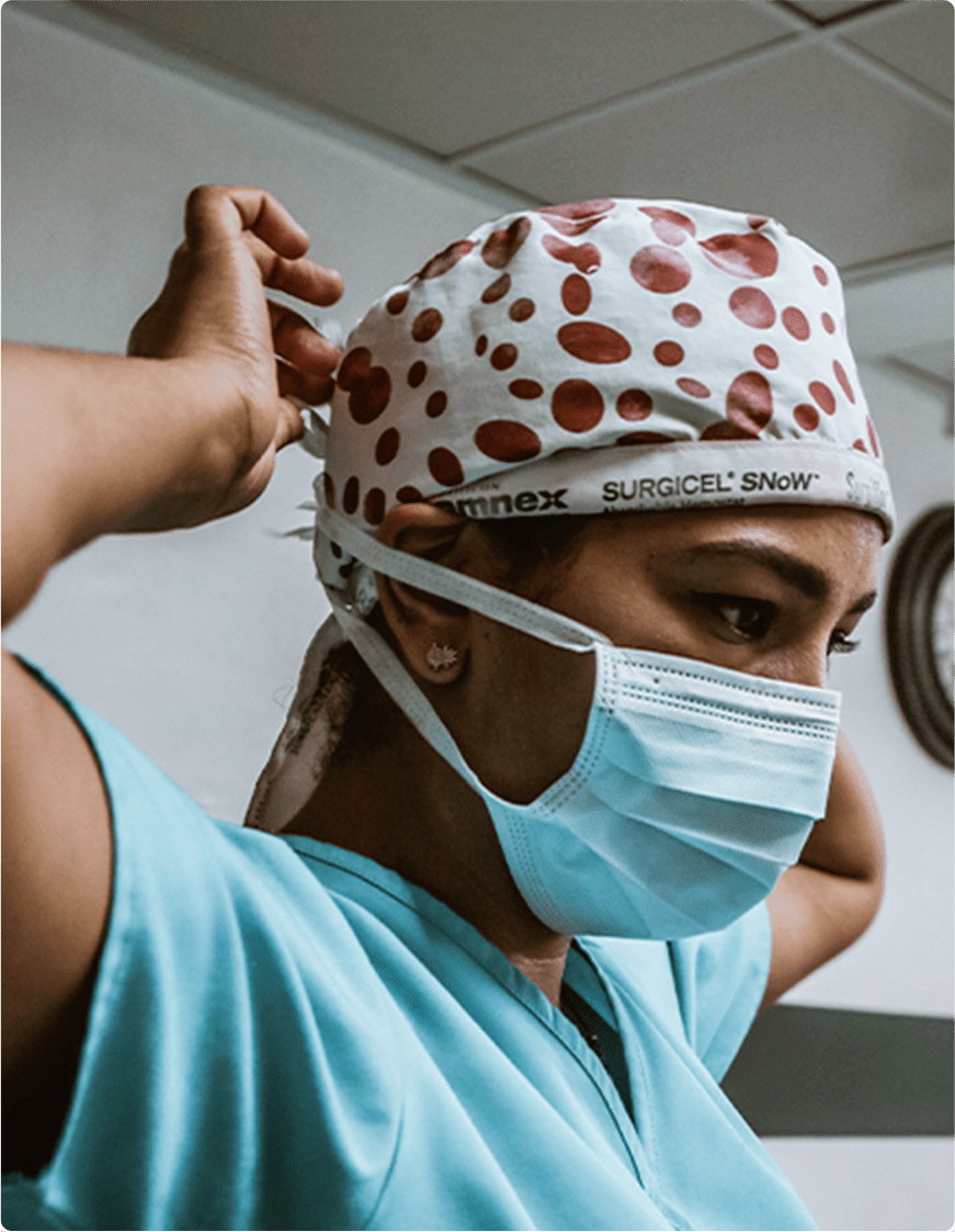 RN Fellowship Img@2x-min Female nurse wearing mask